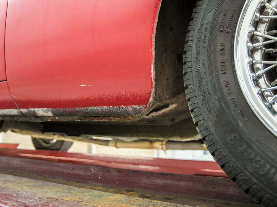 Image 46/50 of MG MGB GT (1967)