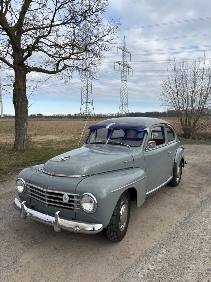 Image 6/133 of Volvo PV 444 (1954)