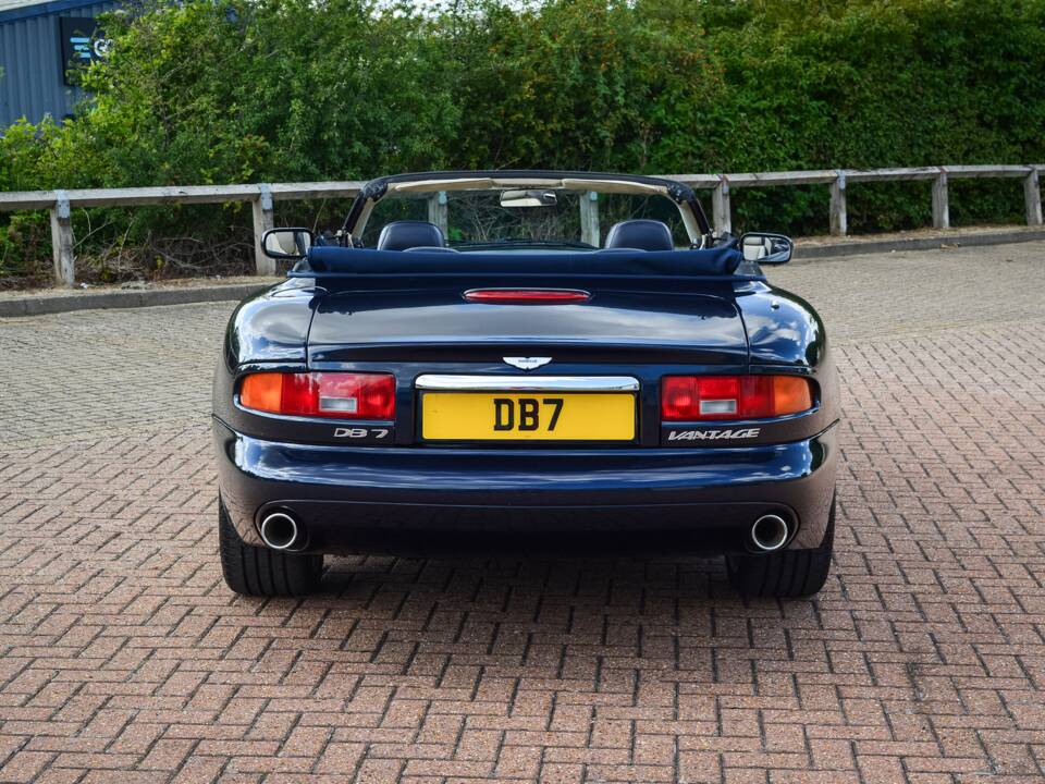 Bild 33/50 von Aston Martin DB 7 Vantage Volante (2001)