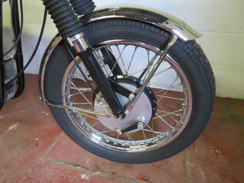 Image 32/48 of BSA DBD 34 Gold Star (1959)