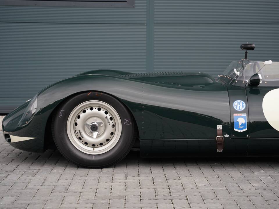 Image 9/50 of Lister Knobbly (1959)