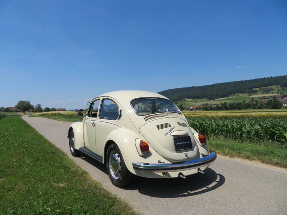 Bild 2/17 von Volkswagen Käfer 1300 (1971)