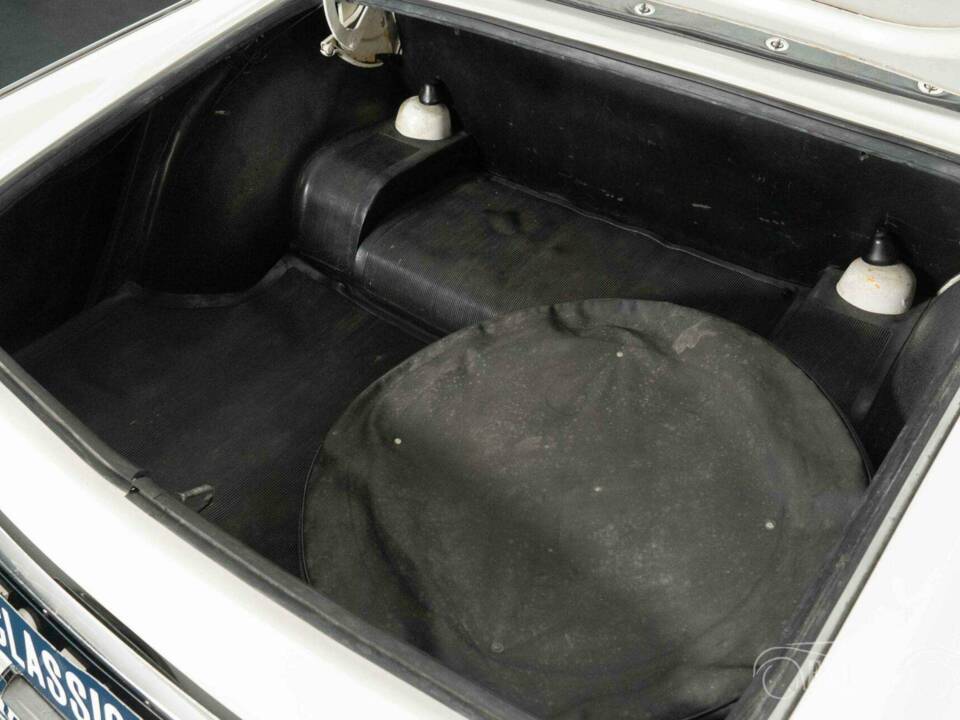 Imagen 18/19 de Peugeot 404 Cabriolet (1966)