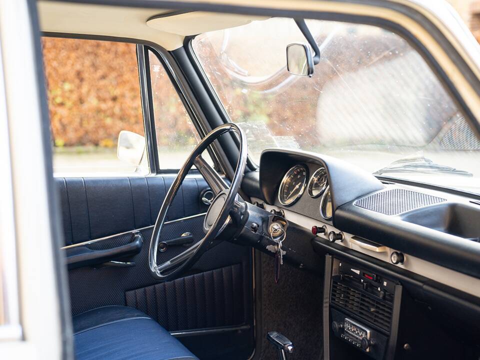 Bild 43/67 von BMW 1800 (1970)