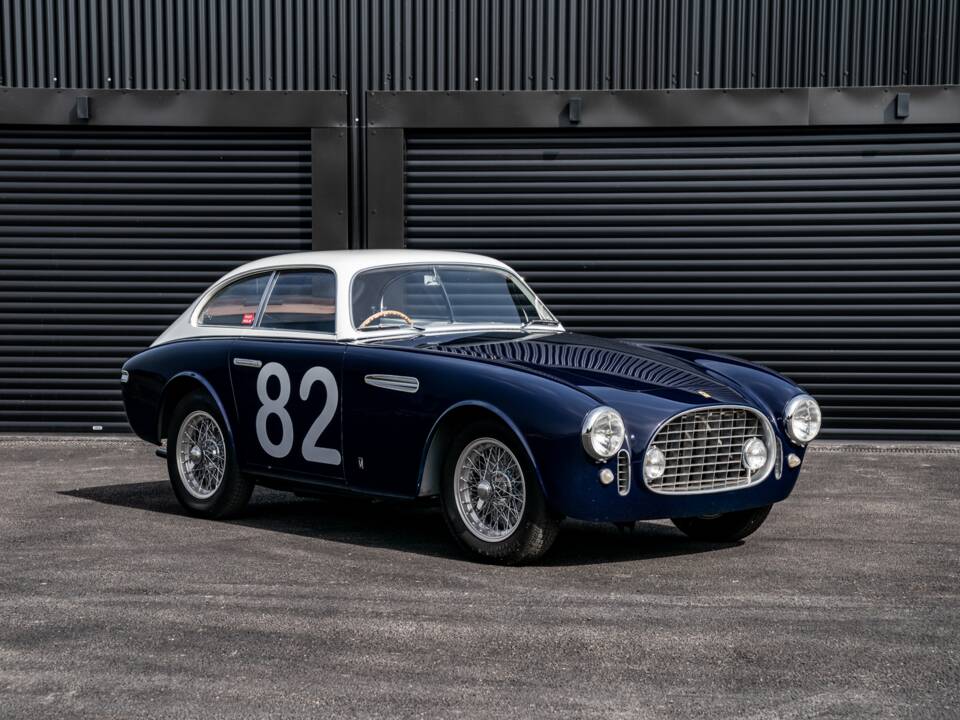 Image 29/61 of Ferrari 225 S (1952)