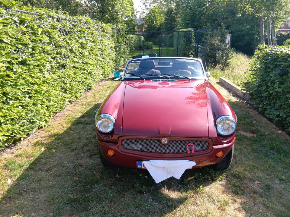 Immagine 1/11 di MG MGB (1975)