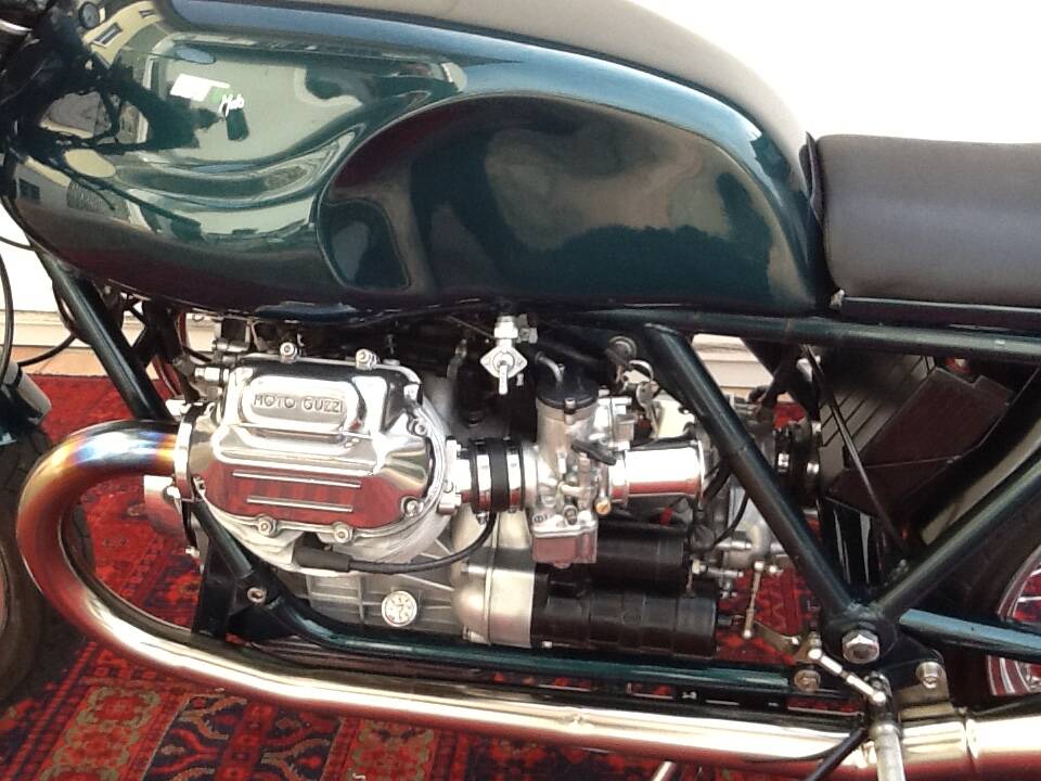 Tank und Motor linke Seite