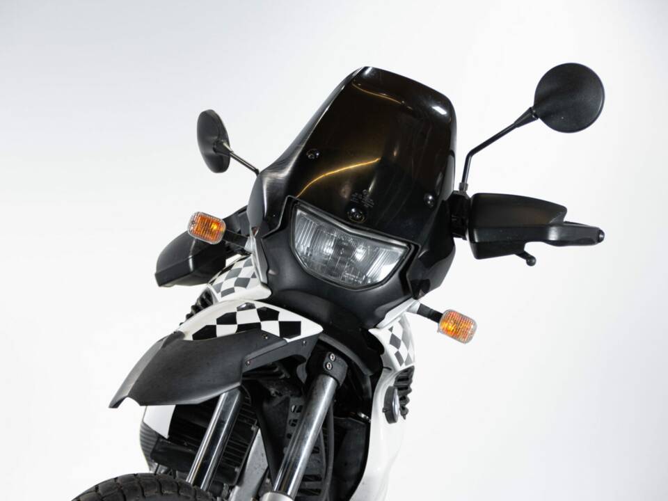 Bild 31/50 von BMW F 650 GS (2000)