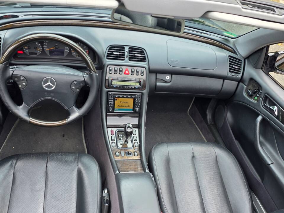 Bild 7/7 von Mercedes-Benz CLK 430 (2001)