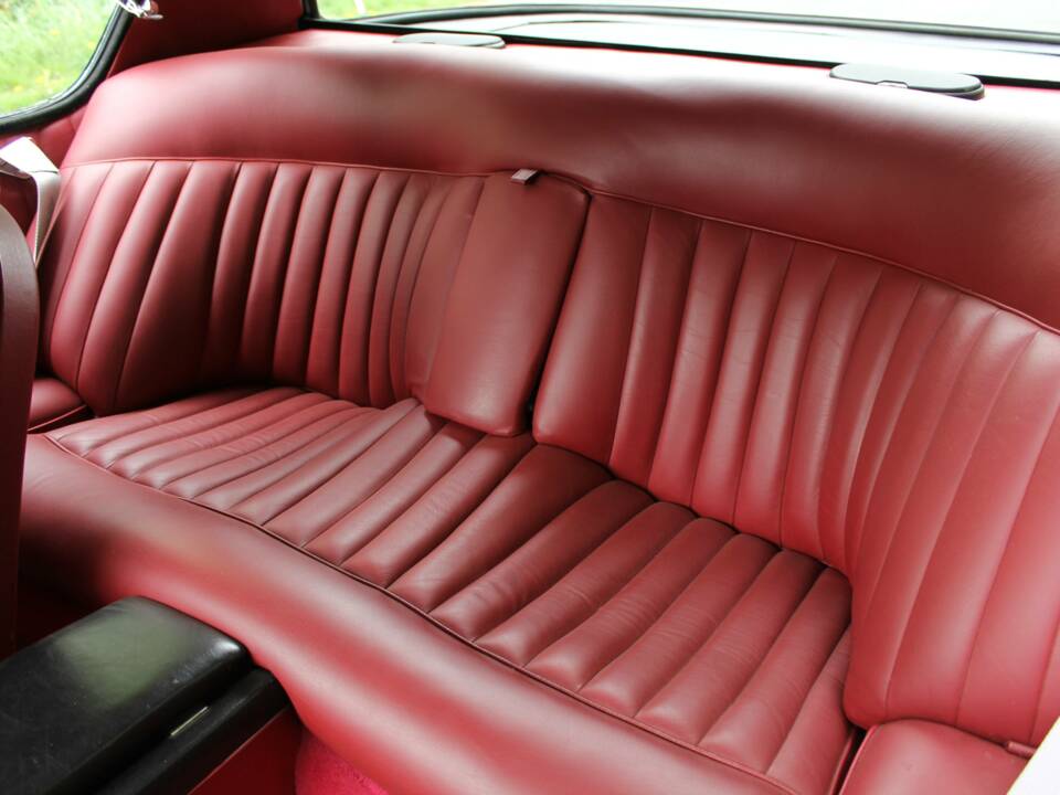 Bild 15/18 von Jensen FF (1968)