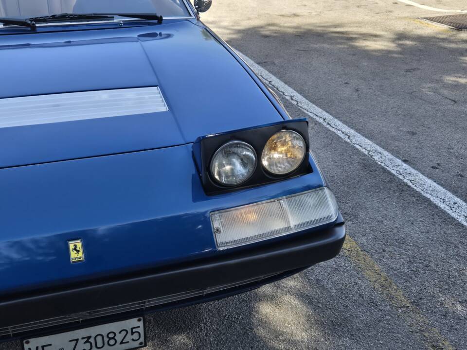 Image 9/77 of Ferrari 365 GT4 2+2 (1975)