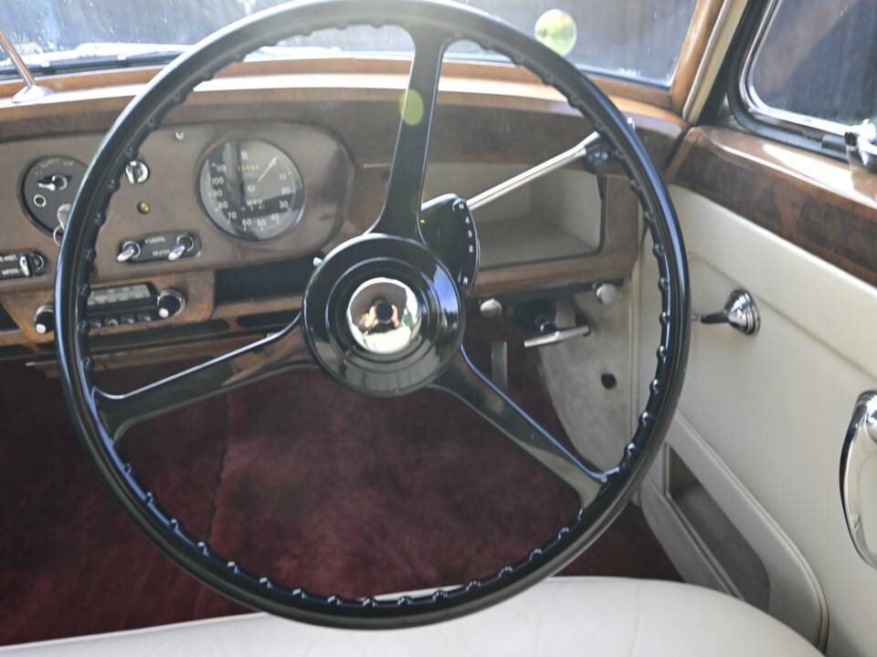Bild 33/50 von Rolls-Royce Silver Cloud I (1956)