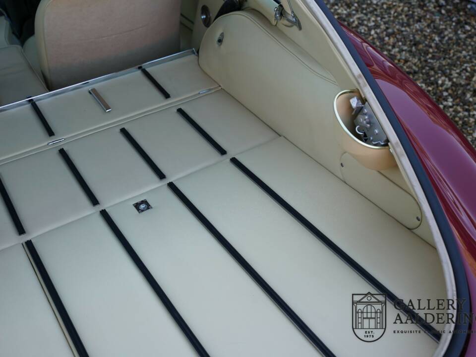 Bild 39/50 von Jaguar E-Type 3.8 &quot;Lightweight&quot; (1968)