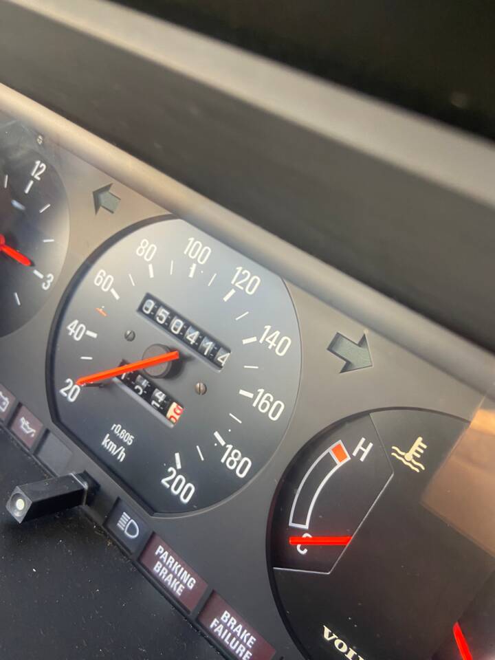 Bild 29/54 von Volvo 240 Diesel (1982)