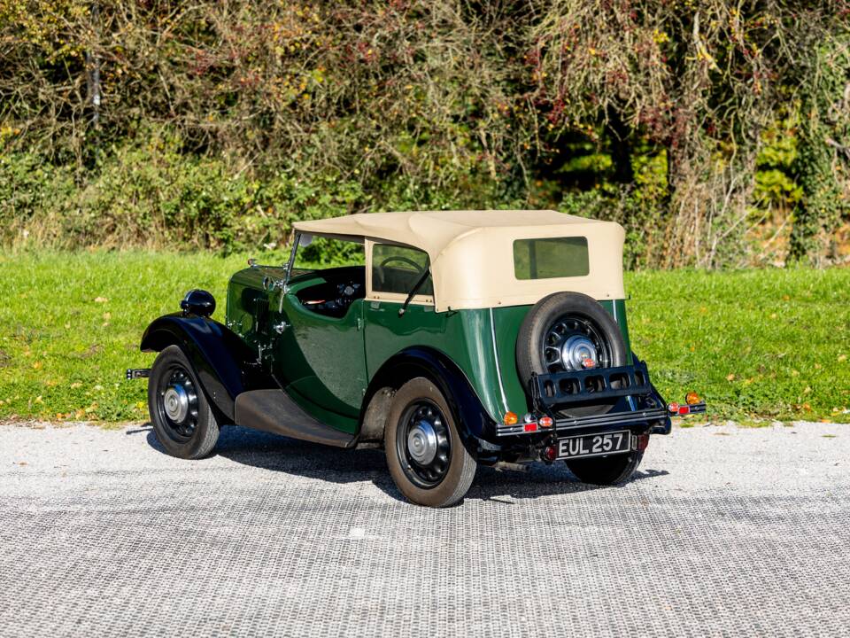 Image 23/50 of Morris Eight (1937)