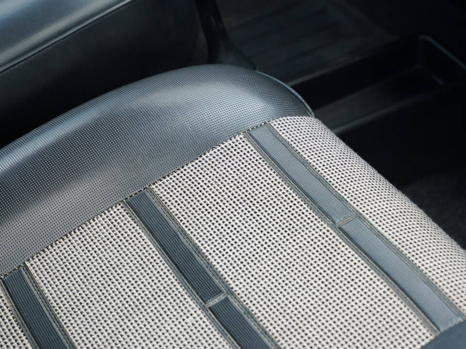 Image 36/49 of FIAT Ritmo 130 TC Abarth (1984)