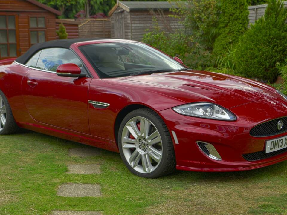 Image 20/50 of Jaguar XKR (2013)