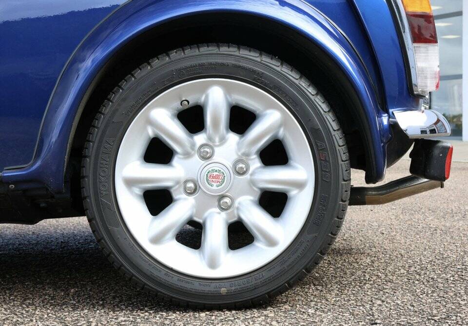 Image 7/8 of Mini Cooper 1.3i MPI (1998)