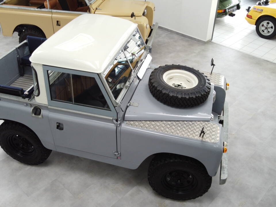 Image 4/25 of Land Rover 88 (1961)