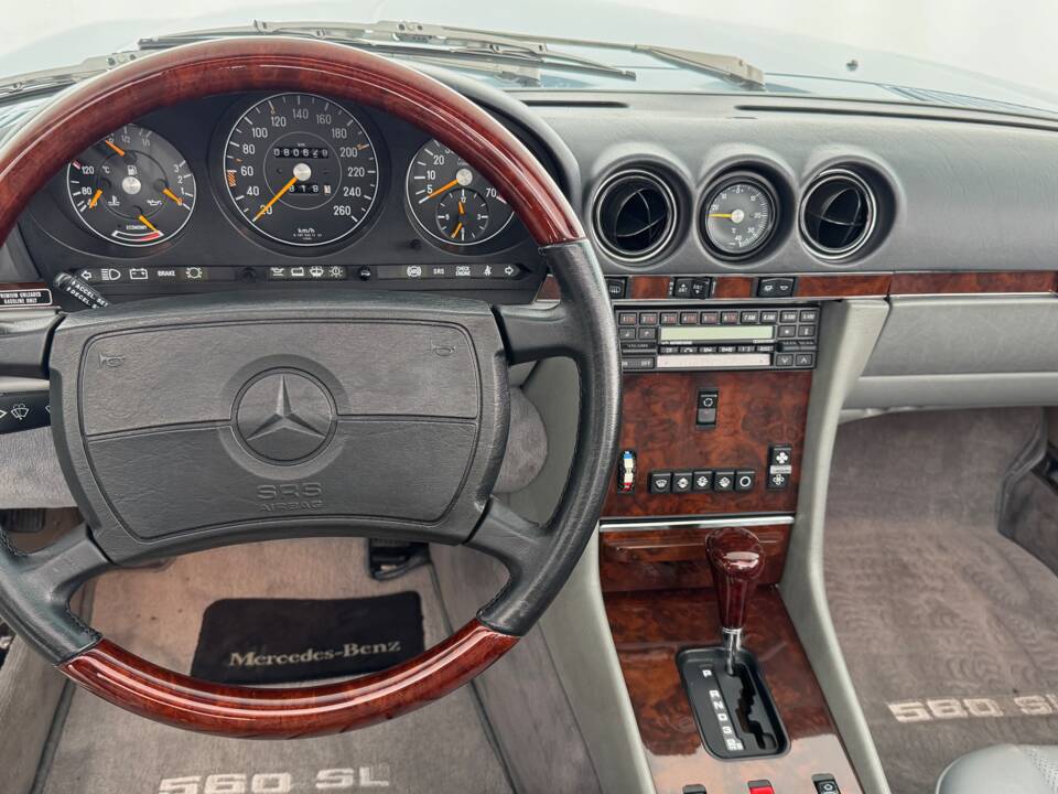 Image 19/32 of Mercedes-Benz 560 SL (1989)