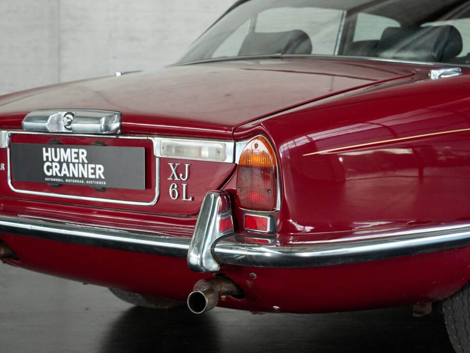 Bild 31/50 von Jaguar XJ 6 L 4.2 (1974)