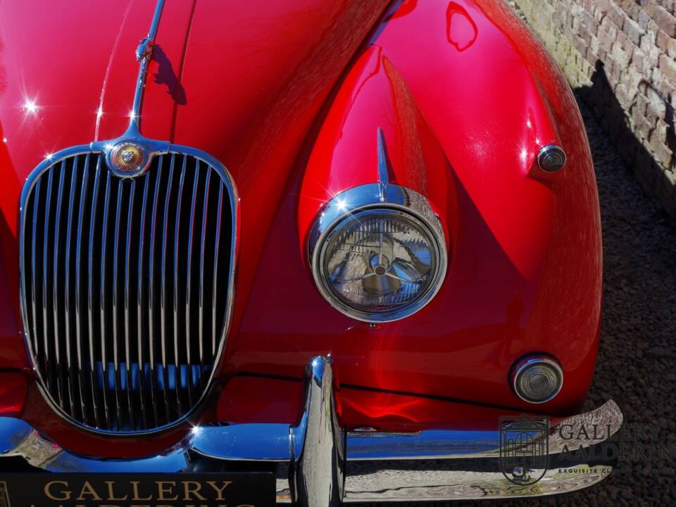 Image 16/50 of Jaguar XK 150 DHC (1960)