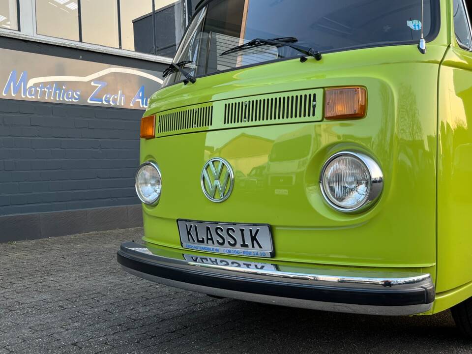 Image 4/57 of Volkswagen T2b Westfalia (1978)