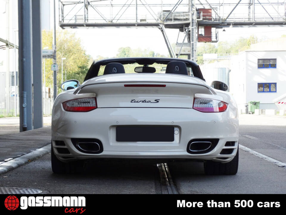Immagine 7/15 di Porsche 911 Turbo S (2010)