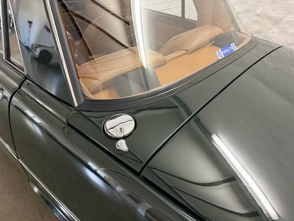 Image 14/26 of Rover 3500 (1970)