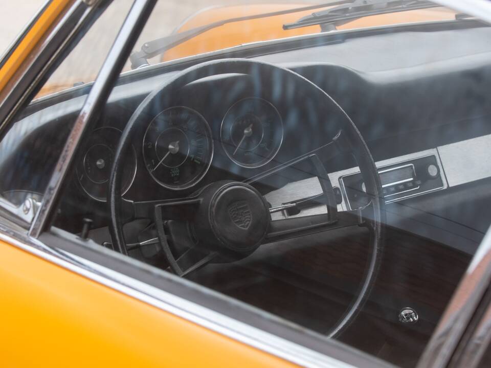 Image 33/50 de Porsche 912 (1966)