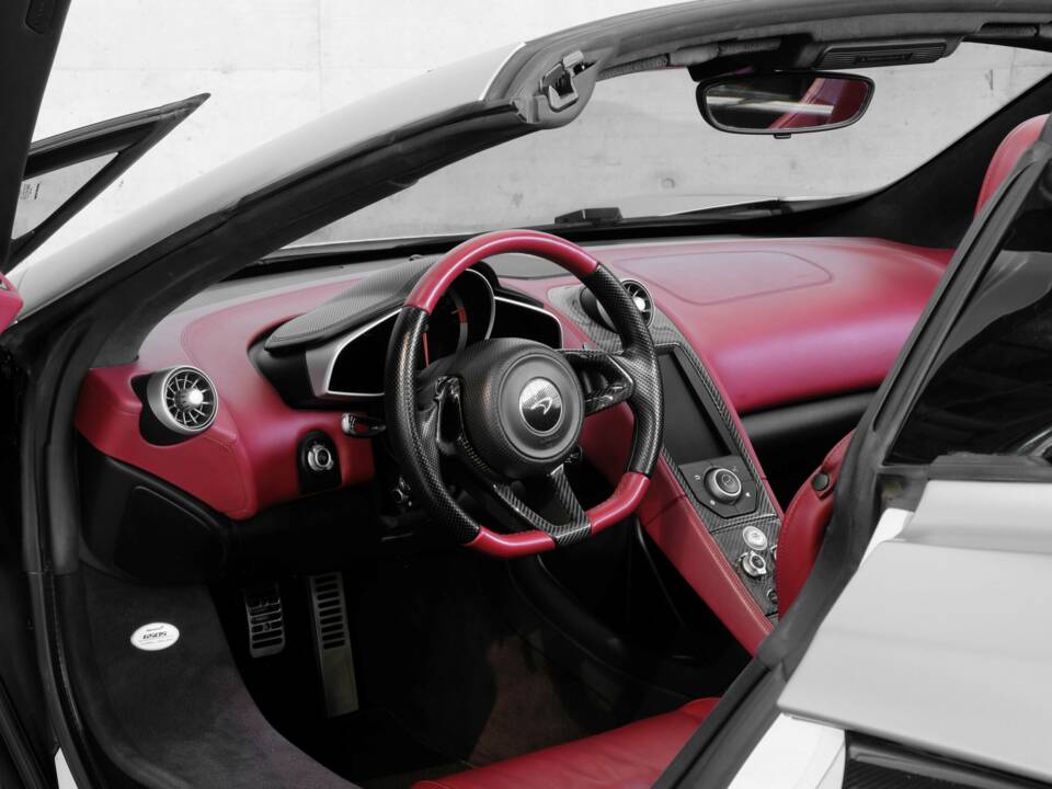 Bild 19/50 von McLaren 650S Spider (2016)