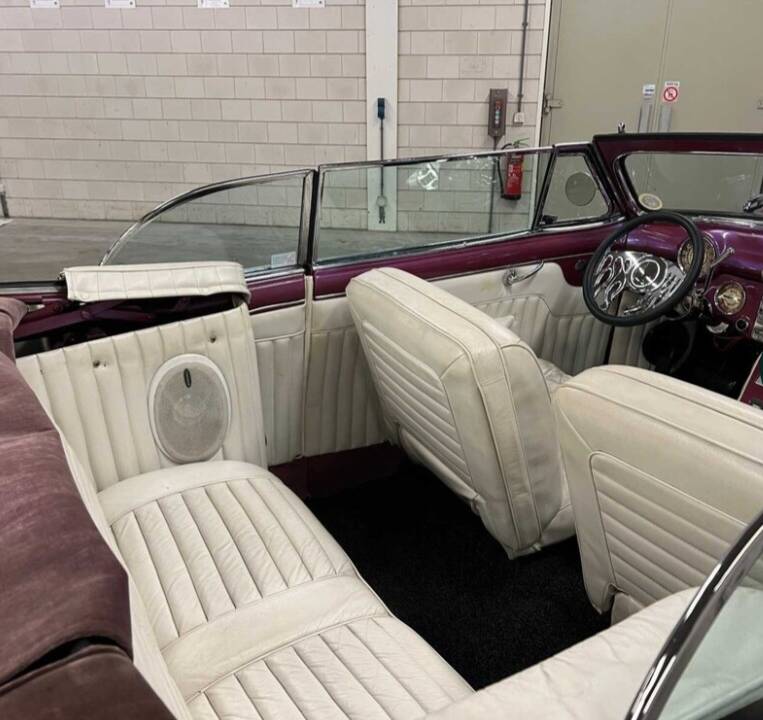 Bild 59/89 von Buick 50 Super Convertible (1947)