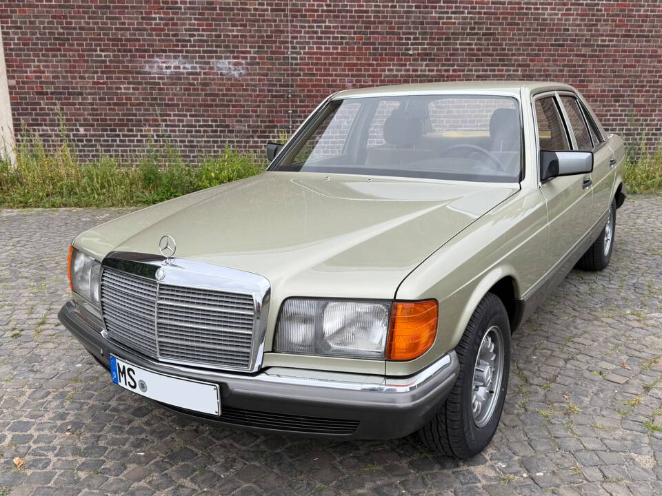 Image 8/34 of Mercedes-Benz 380 SE (1980)