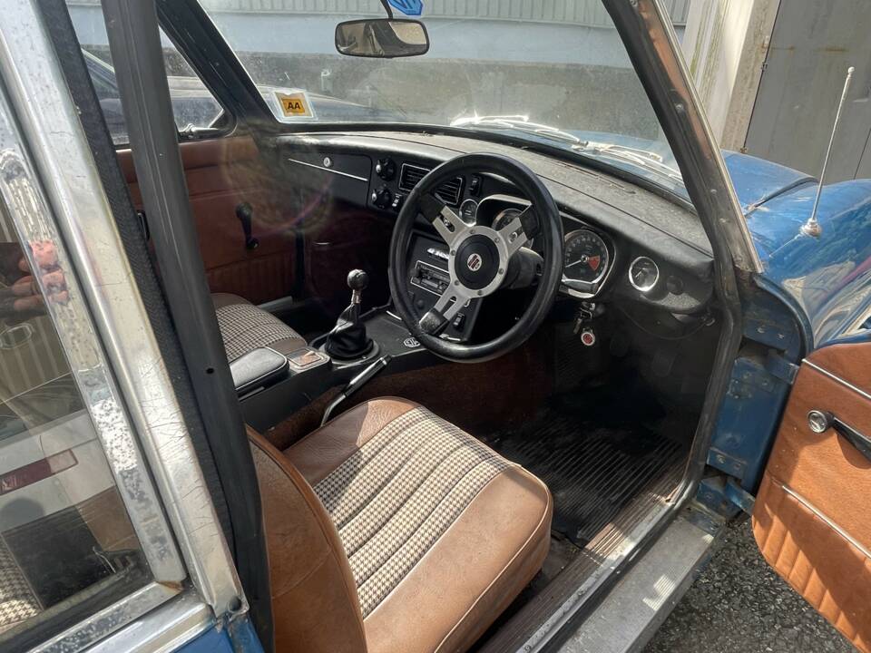 Bild 7/11 von MG MGB GT (1972)