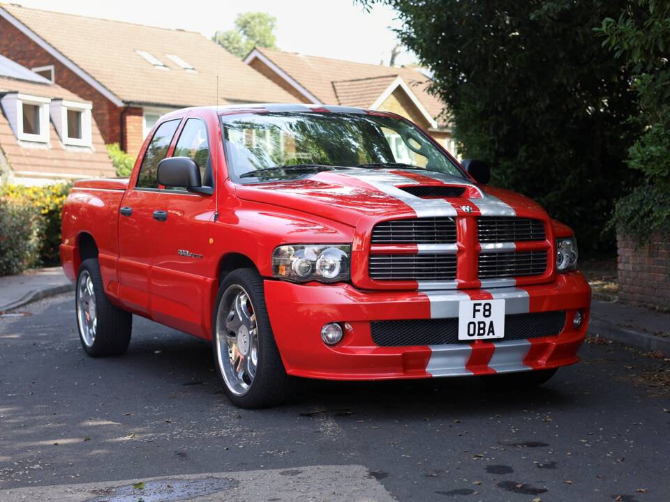 Immagine 1/50 di Dodge Ram SRT 10 (2005)