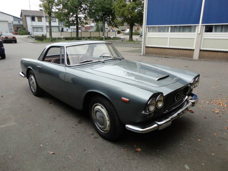 Image 16/50 de Lancia Flaminia GT Touring (1960)