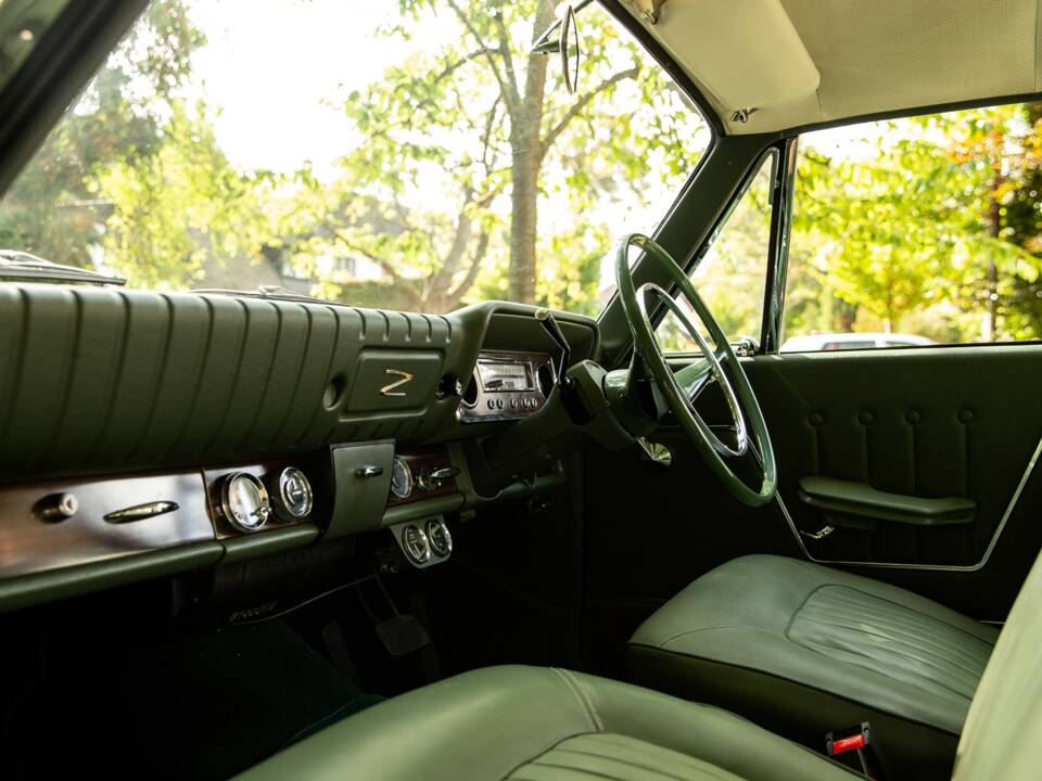 Image 4/44 of Ford Zodiac MkIII (1964)
