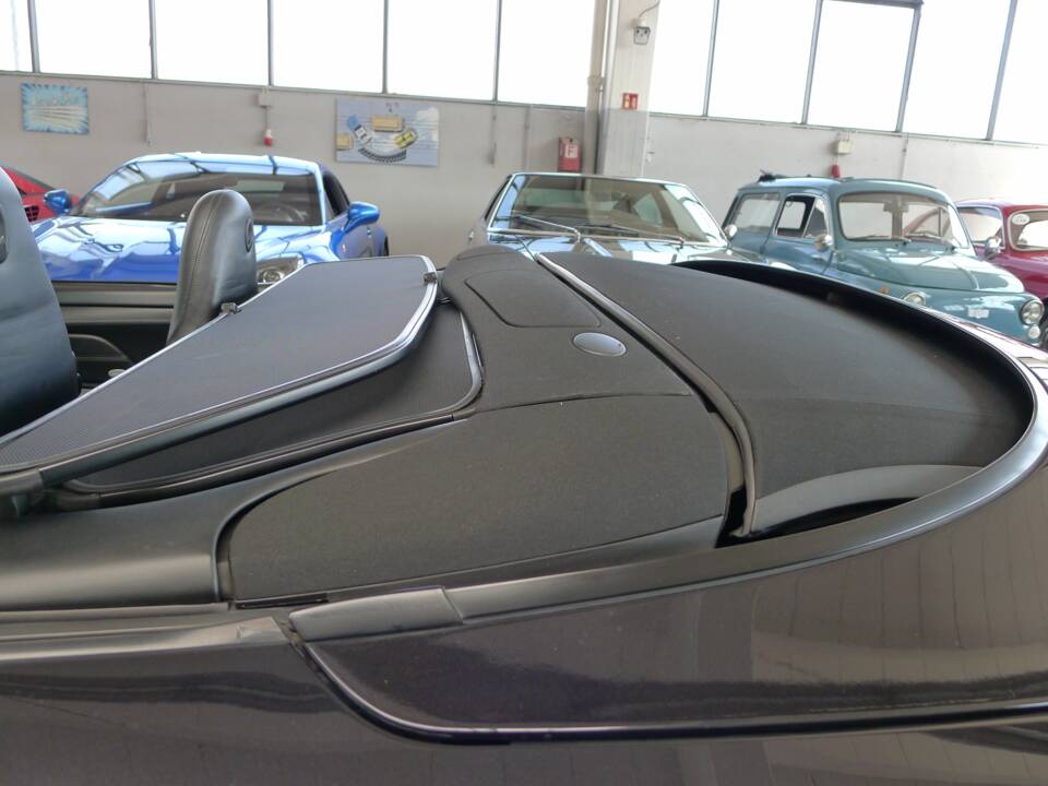 Image 38/41 of Porsche 911 Carrera 4S (2004)