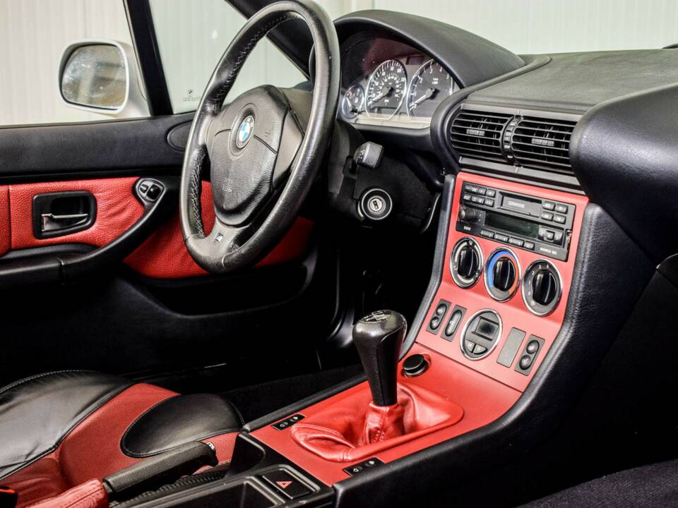 Bild 22/50 von BMW Z3 2.0 (2000)