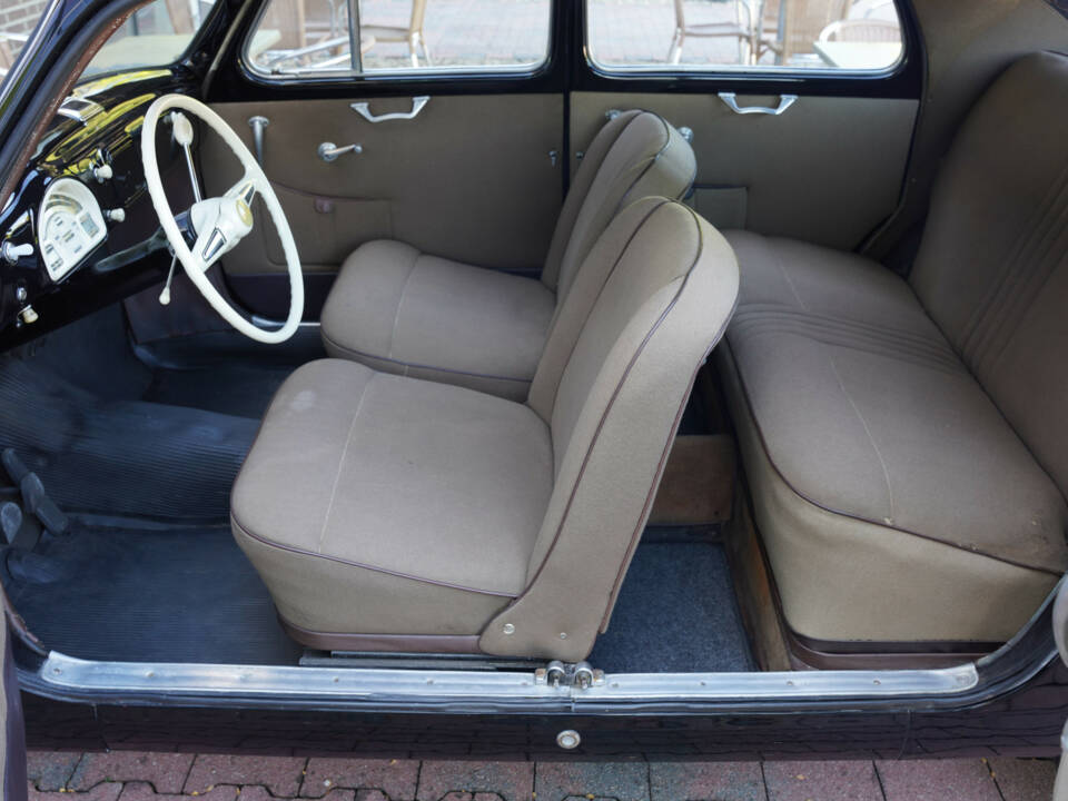 Image 36/50 of Lancia Appia C10 (1954)