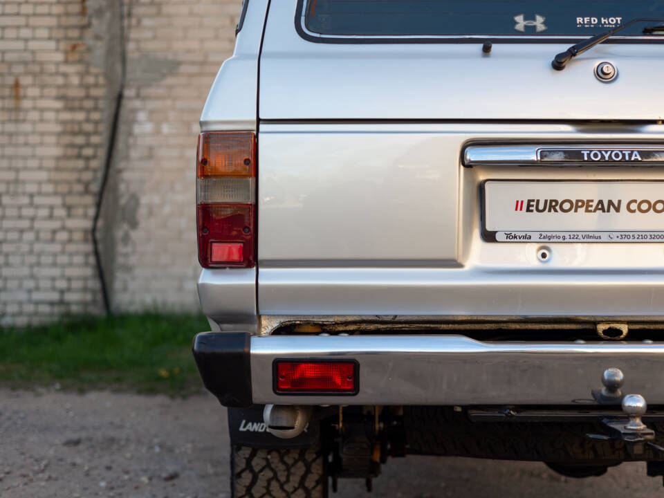 Image 55/100 of Toyota Land Cruiser HJ61 GX (1987)