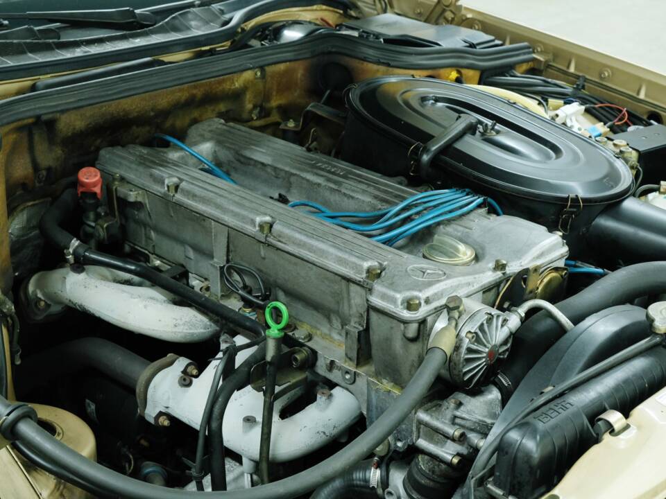 Bild 22/50 von Mercedes-Benz 280 SE (1980)