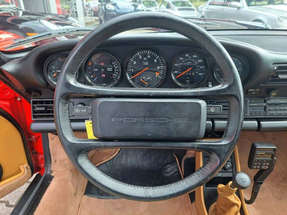 Image 20/28 de Porsche 911 Turbo 3.3 (1989)