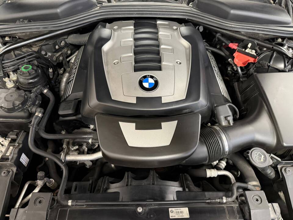 Image 5/19 de BMW 650i (2007)