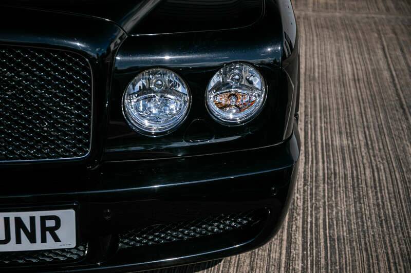 Image 13/29 de Bentley Azure T (2010)