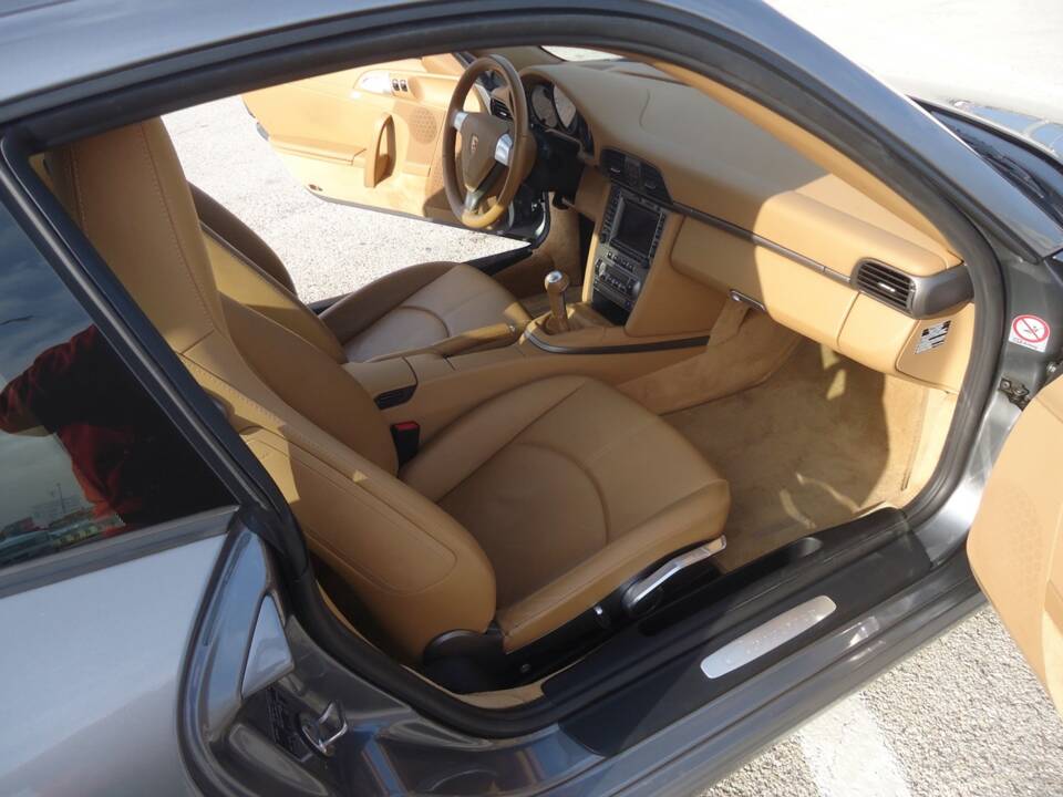 Afbeelding 15/31 van Porsche 911 Carrera (2006)