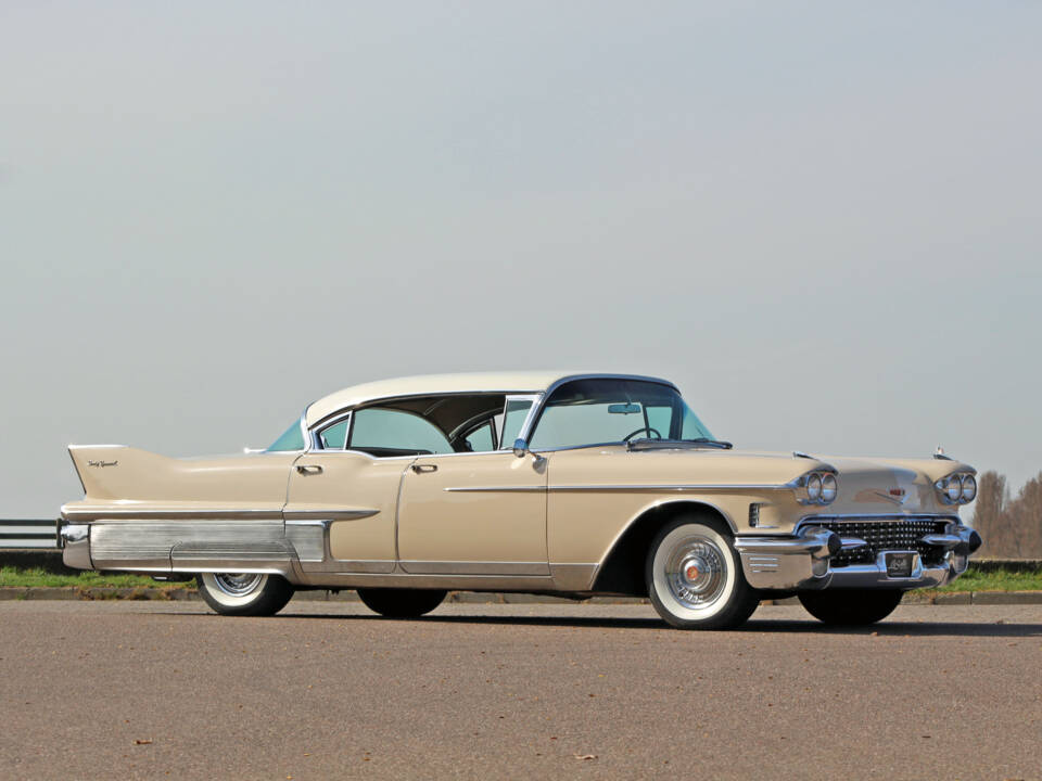 Image 27/29 of Cadillac 60 Special Fleetwood (1958)