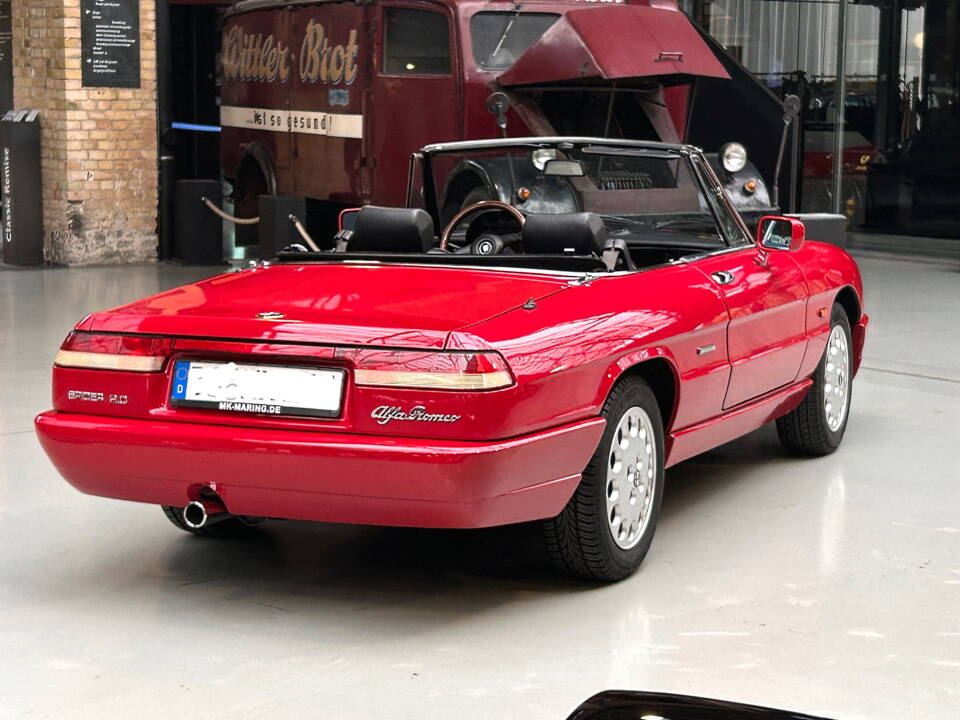 Image 12/27 of Alfa Romeo 2.0 Spider (1992)