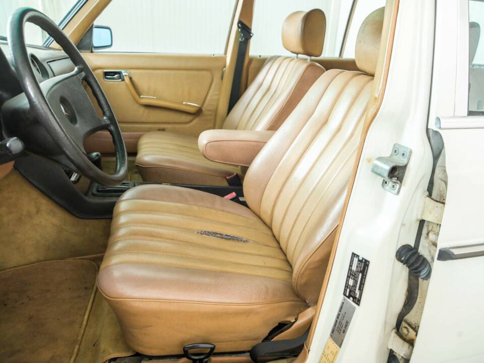 Bild 28/50 von Mercedes-Benz 300 D (1983)
