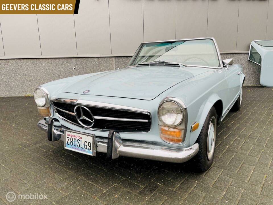 Image 3/8 de Mercedes-Benz 280 SL (1969)